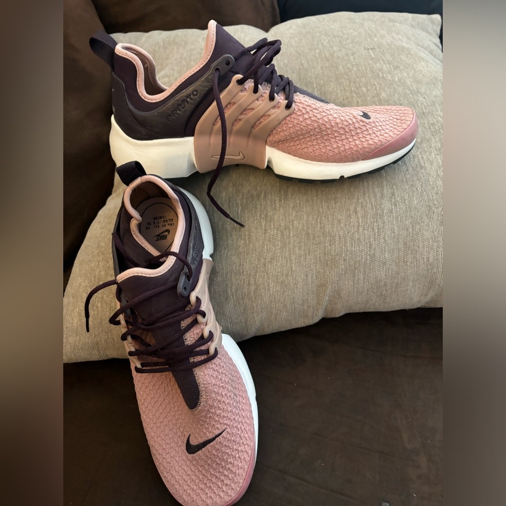 Nike presto worn maybe 3 times like new clean 10/10 condition